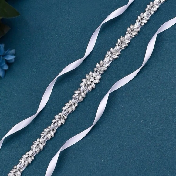 🚨SOLD🚨The Luna - Rhinestone Luxury Bridal Belt/Sash - Picture 9 of 9